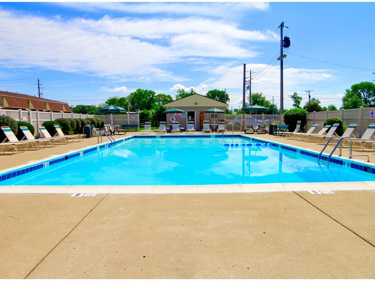 townhome private swimming pool